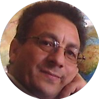 مجلة الكاتب :: عزيز باكوش 